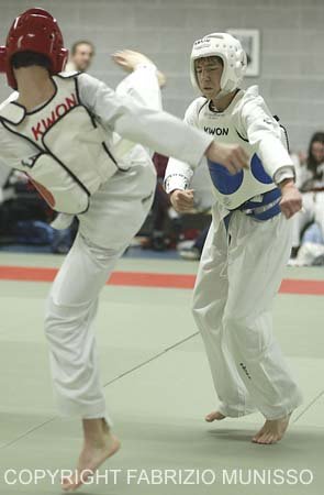 KWIATOWSKI - MARTIN TAEKWONDO 05[1].12.2004 8320